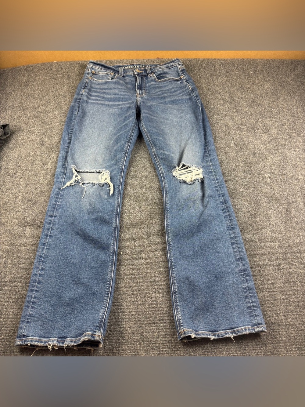 AMERICAN EAGLE Women’s Denim 90’s Bootcut Jeans Distressed Knees Stretch size: 8 - Picture 2 of 8